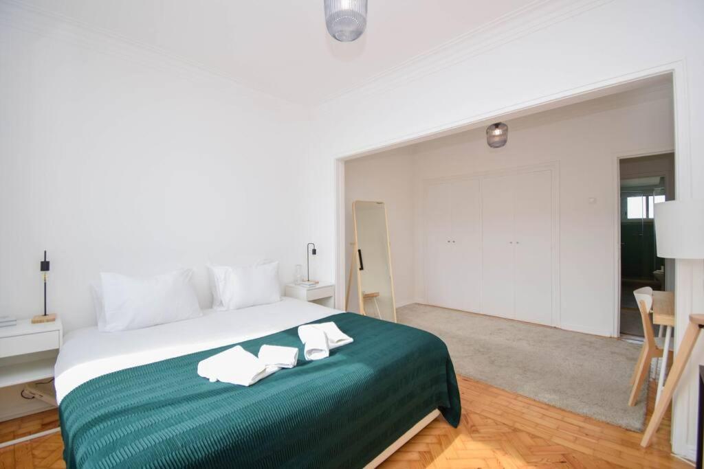 Cozy And Sunny Family Apartment Lisbon Bagian luar foto