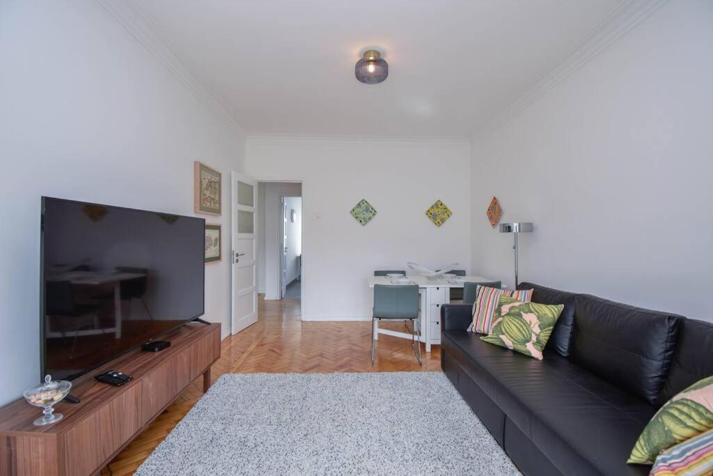Cozy And Sunny Family Apartment Lisbon Bagian luar foto
